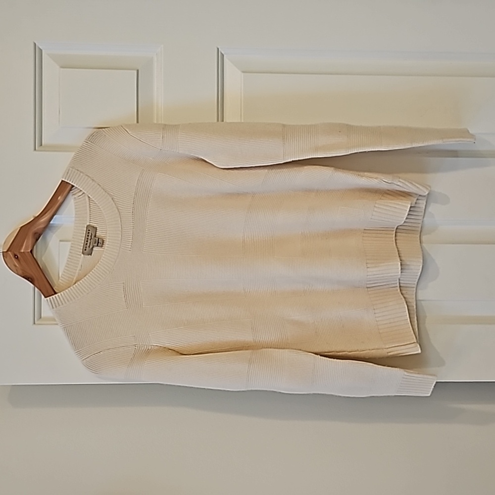 Long Burberry cashmere wool sweater
